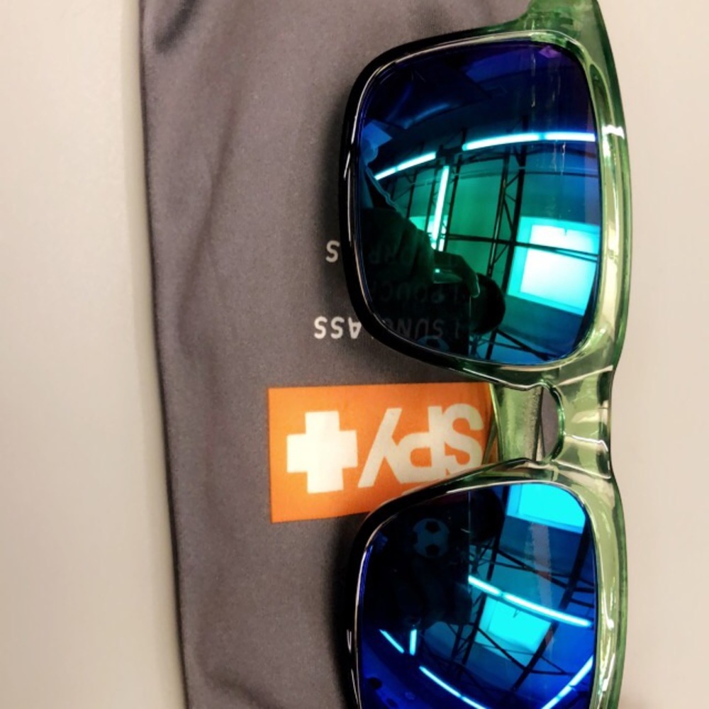 Spy Sunglasses Like New